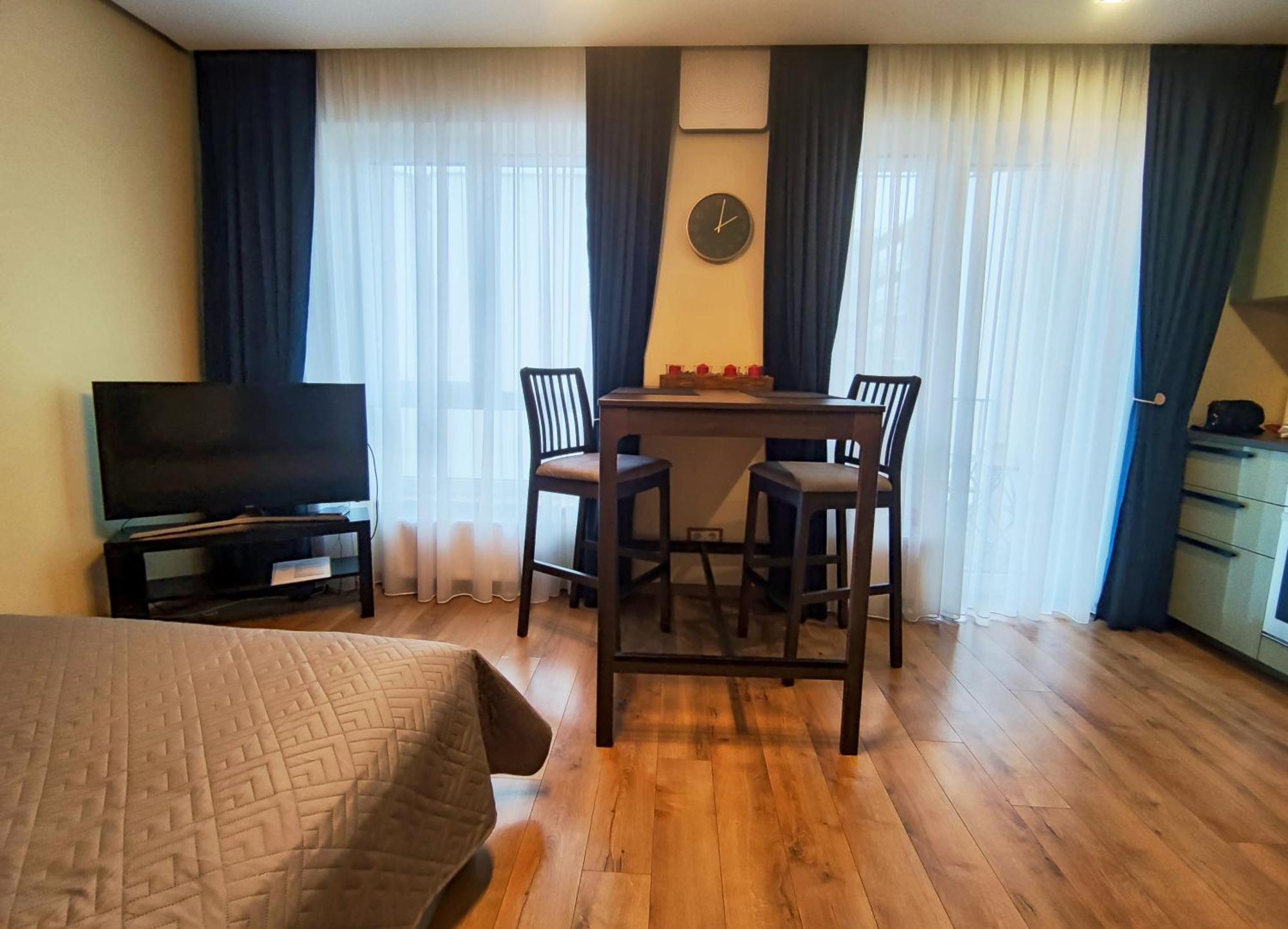 Apartments Franny'S Bees Вилнюс Екстериор снимка